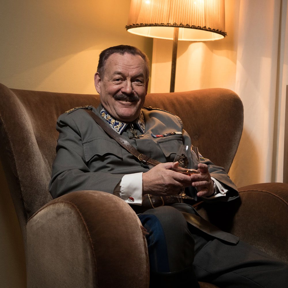 VisitiMkkeliMannerheim_kuva_PihlaLiukkonen_Kontrastia-44_nelioweb