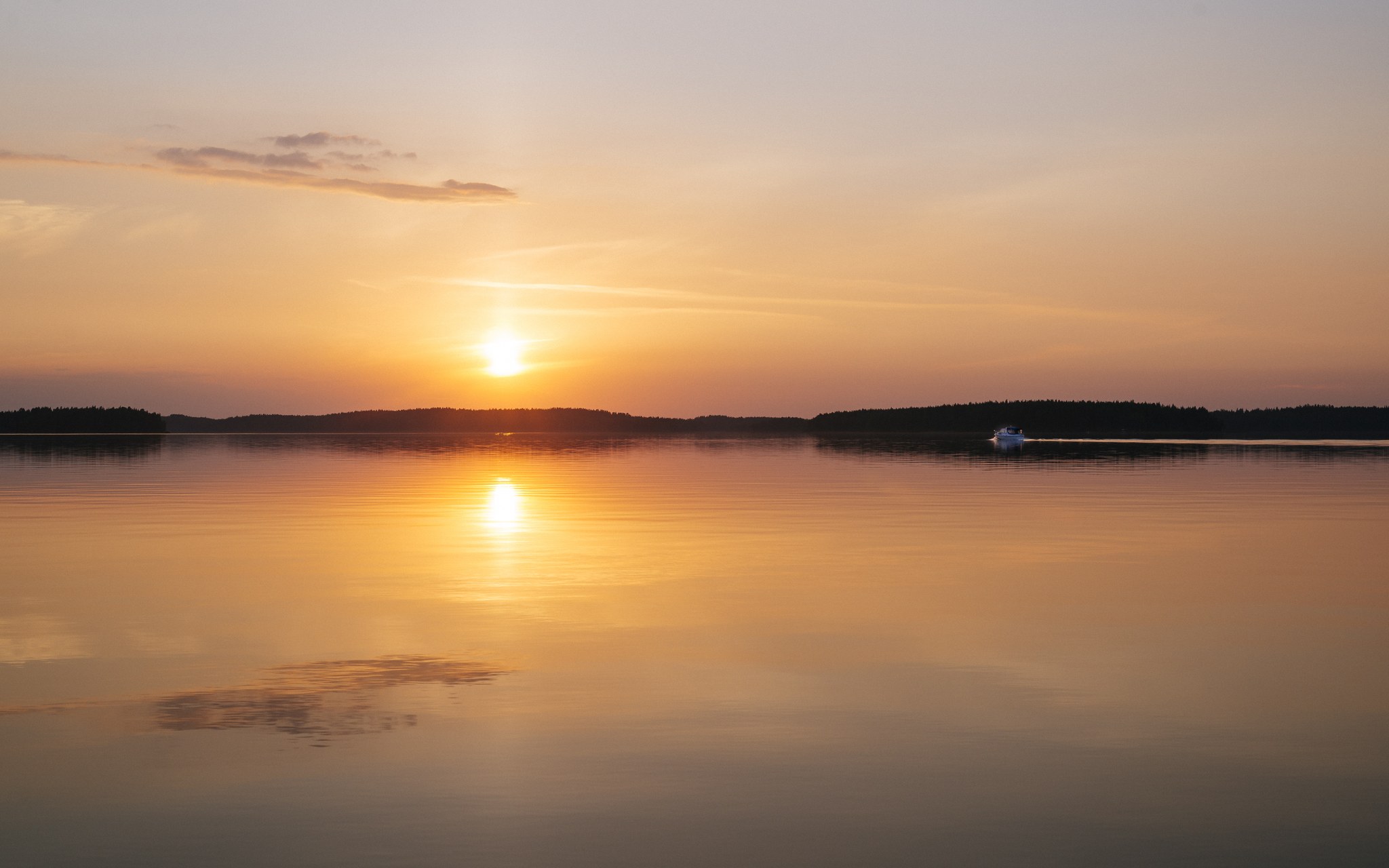 Summer sunset in Savonlinna Kaunis auringonlasku Saimaalla
